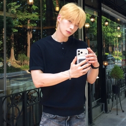 썸네일 이미지
