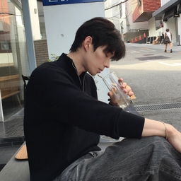 썸네일 이미지