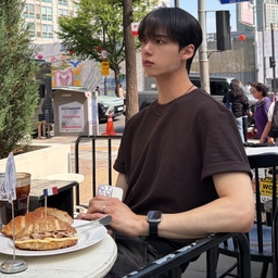 썸네일 이미지