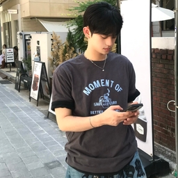 썸네일 이미지