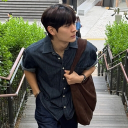 썸네일 이미지